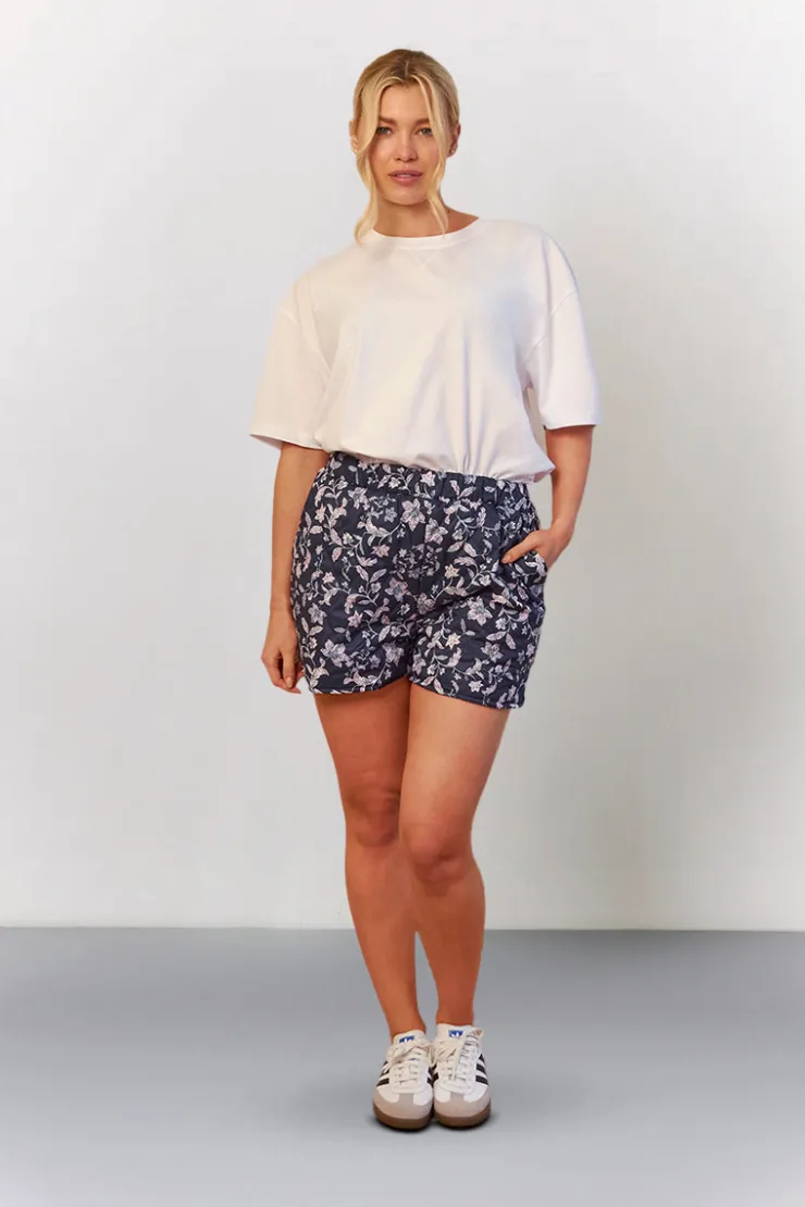 Hot In The Style Printed Quilted Shorts White blue