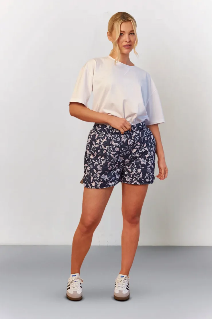 Hot In The Style Printed Quilted Shorts White blue