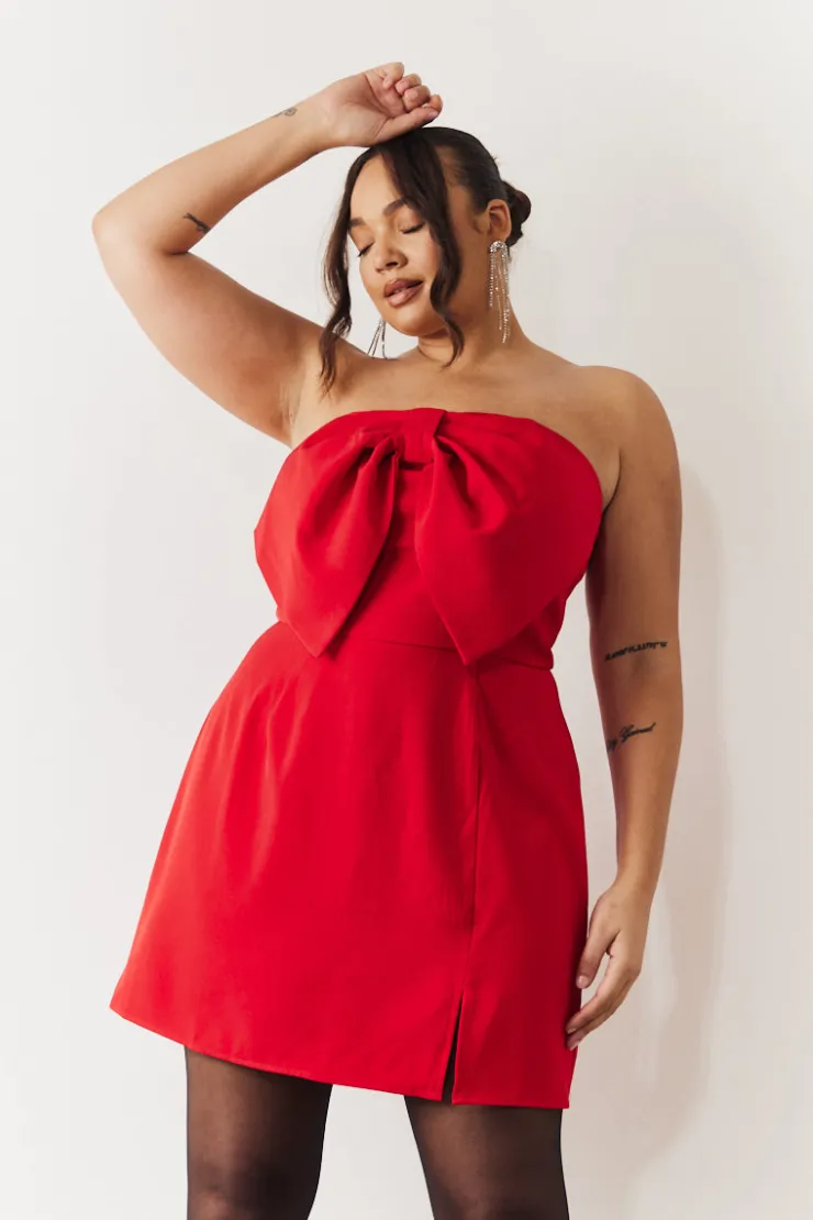 Hot In the Style Bandeau Bow Front Split Hem Mini Dress Red