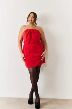 Hot In the Style Bandeau Bow Front Split Hem Mini Dress Red
