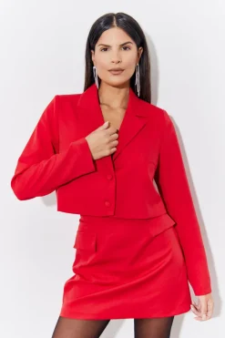 Best In the Style Cropped Tailo Blazer Red