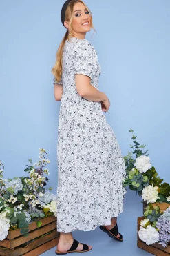 Clearance In the Style Responsible Viscose Floral Midi Dress Blue