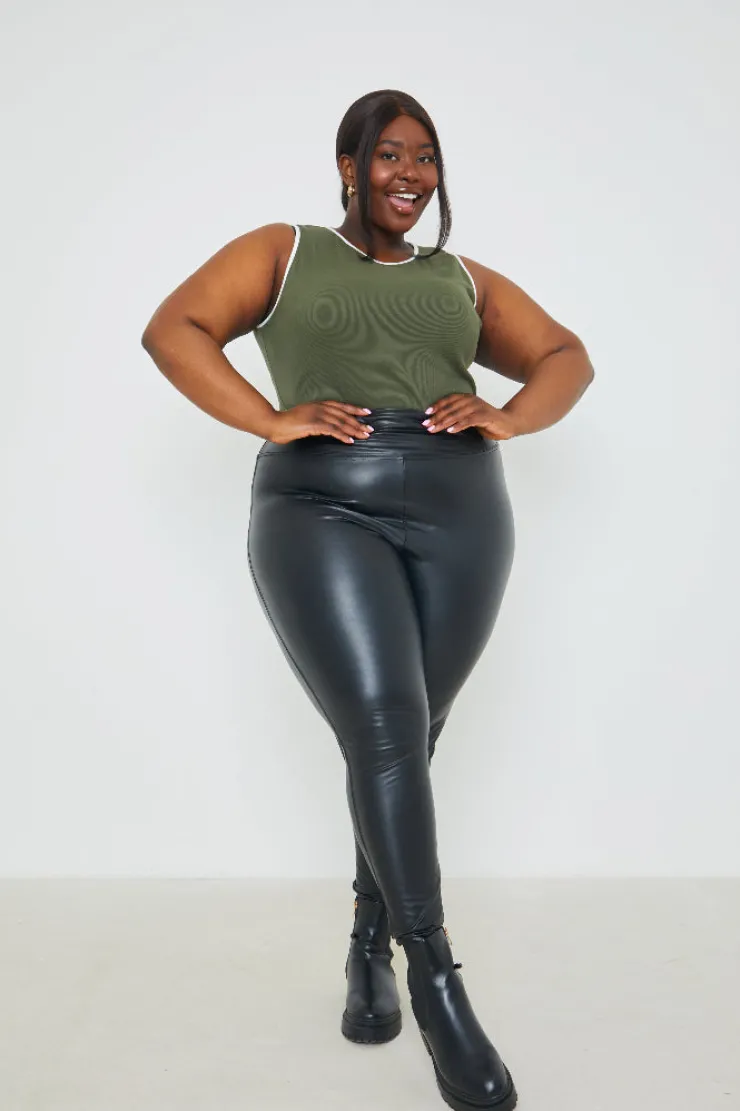 New In the Style RIB CONTRAST BINDING BODYSUIT