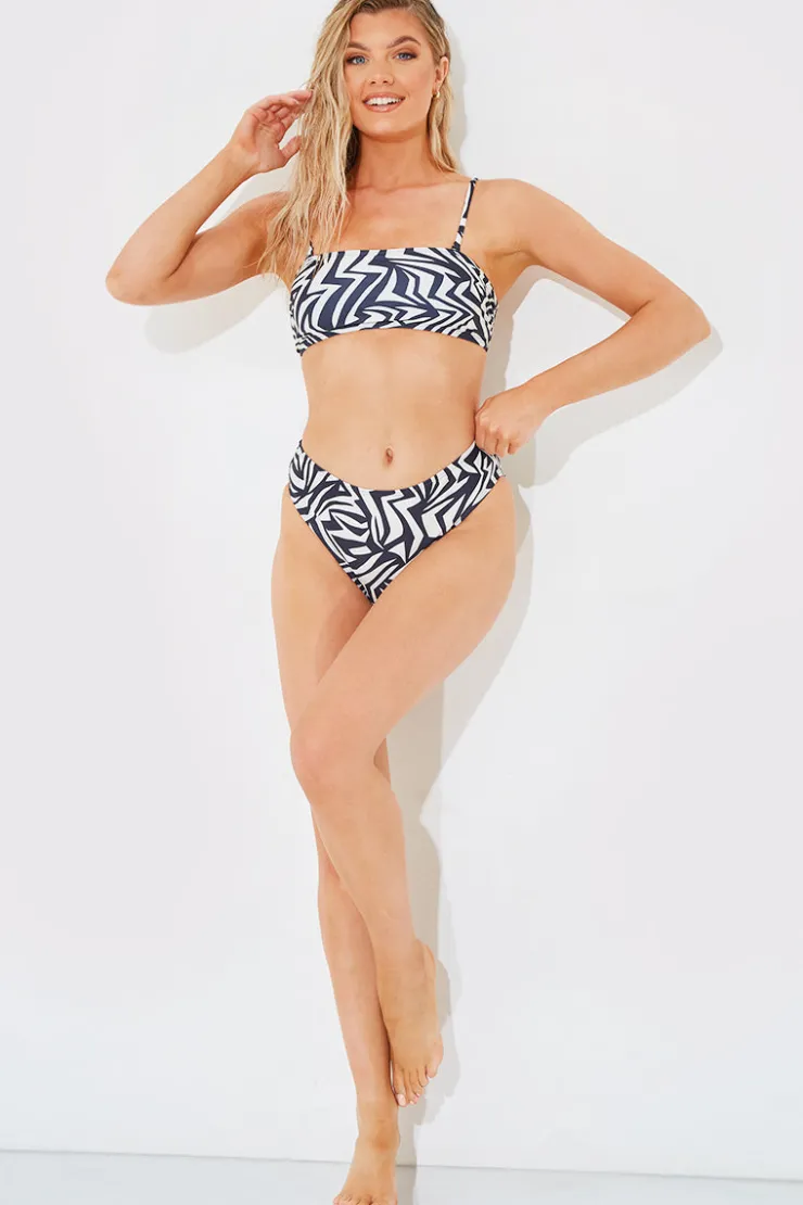 In The Style Sculpt and Control Abstract Print Bandeau Bikini Top Monochrome