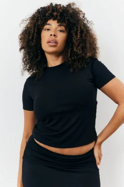 Clearance Fits Sculpting Short Sleeve Crew Neck T-Shirt Black