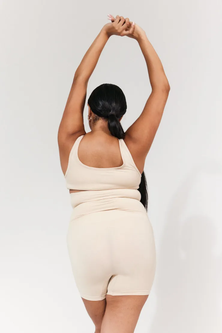 In The Style Seamless Snatched Sculpting Chafing Short Sand