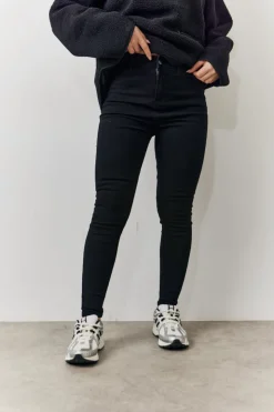 Best In the Style Shaper Stretch Jeans Black