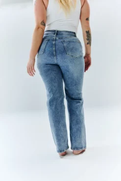 Clearance In The Style Sienna Straight Leg Jean Lightblue