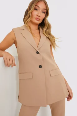 New In the Style Sleeveless Oversized Blazer