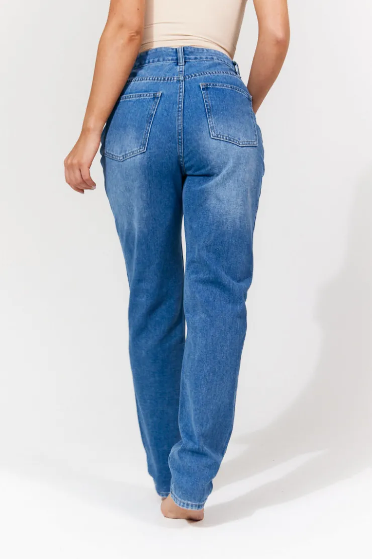 In The Style Sofia Straight Leg Mom Jeans Midblue