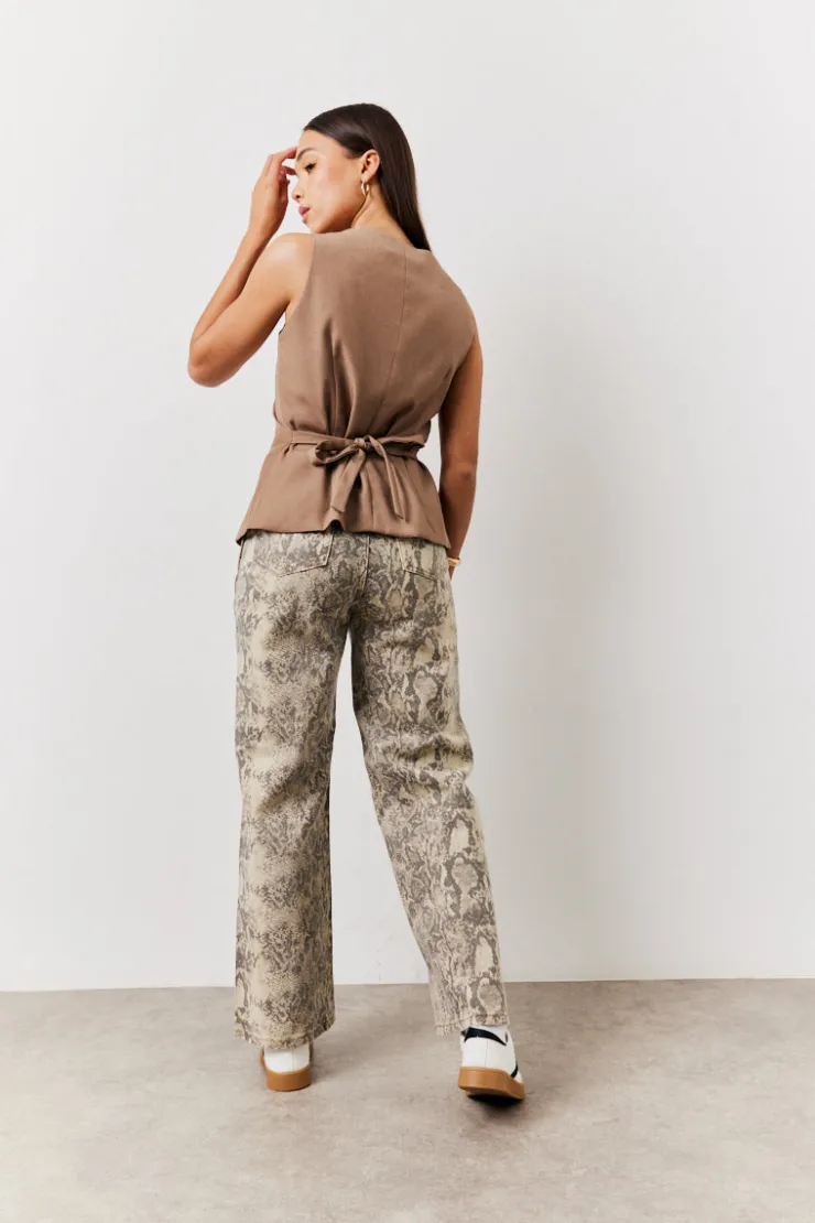 New In The Style Square Neck Longline Waistcoat Stone
