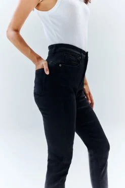 IN THE STYLE The Miracle Skinny Jean in Black