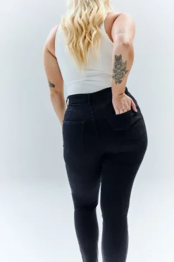 IN THE STYLE The Miracle Skinny Jean in Black