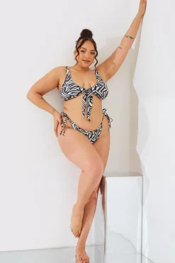 Fits Tie Front Bikini Top Monochrome
