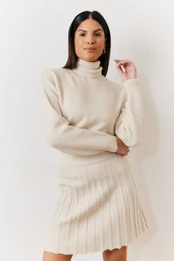 Hot In The Style Turtle Neck Co-Ord Jumper Cream