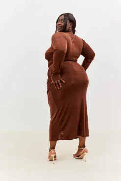 Hot In the Style Twist Acetate Slinky Co-Ord Crop Top Chocolate