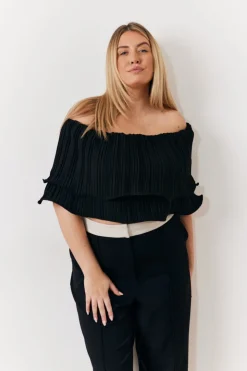 Best In The Style Ultimate Ruffle Bandeau Top Black