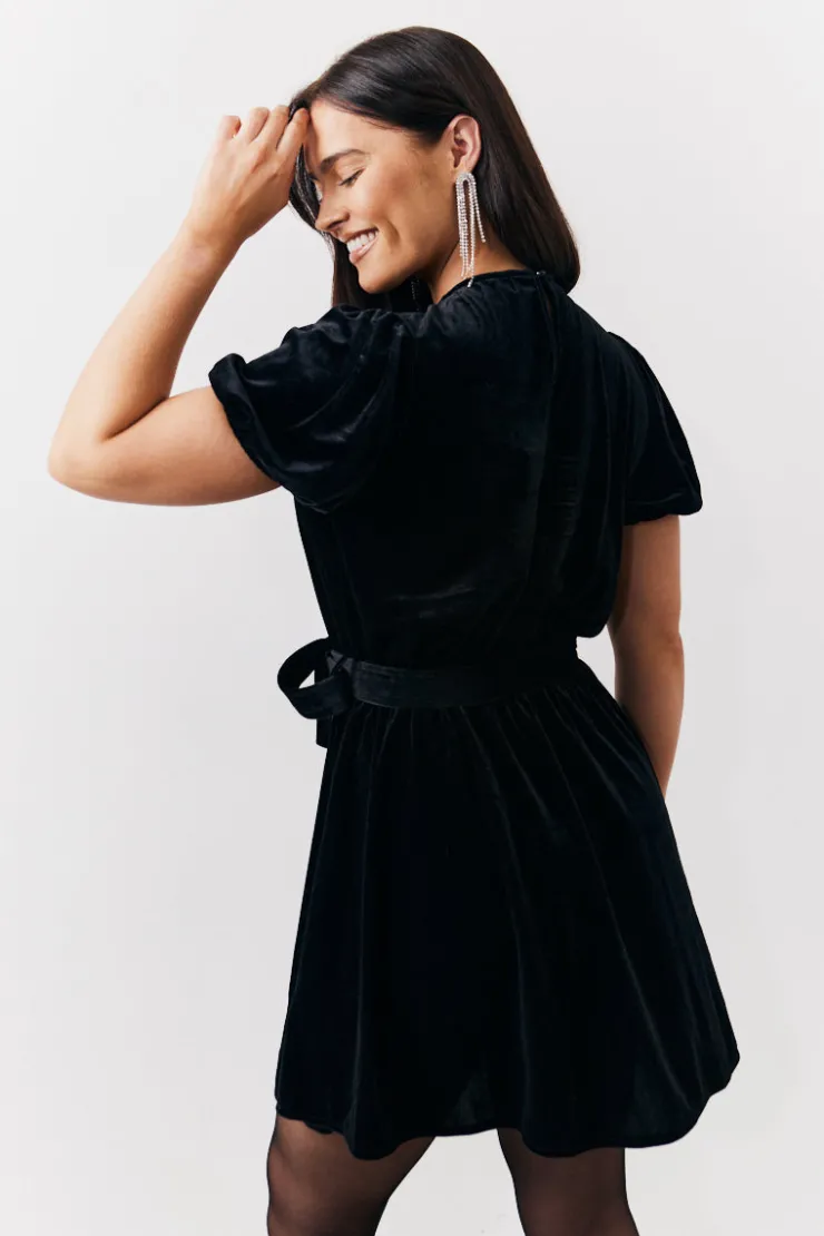 Clearance In The Style Velvet Embellished Belt Mini Dress Black