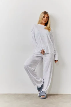 Clearance In The Style Bow Print Long Sleeve Top and Trouser PJ Set White