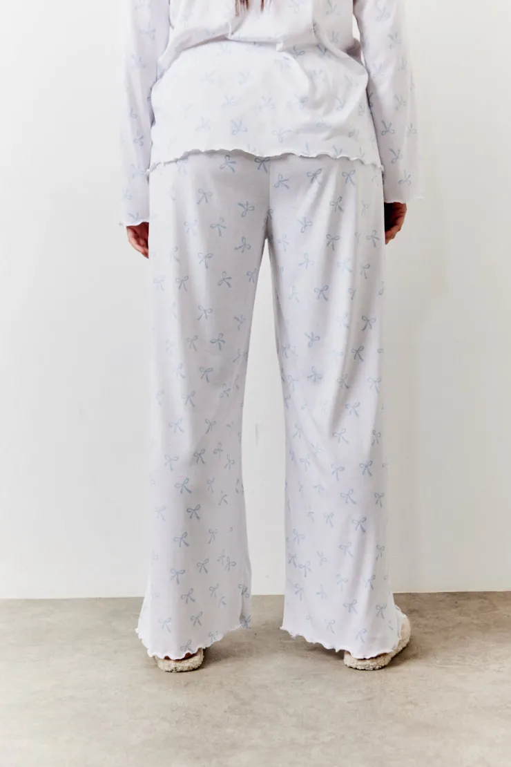 Clearance In The Style Bow Print Long Sleeve Top and Trouser PJ Set White